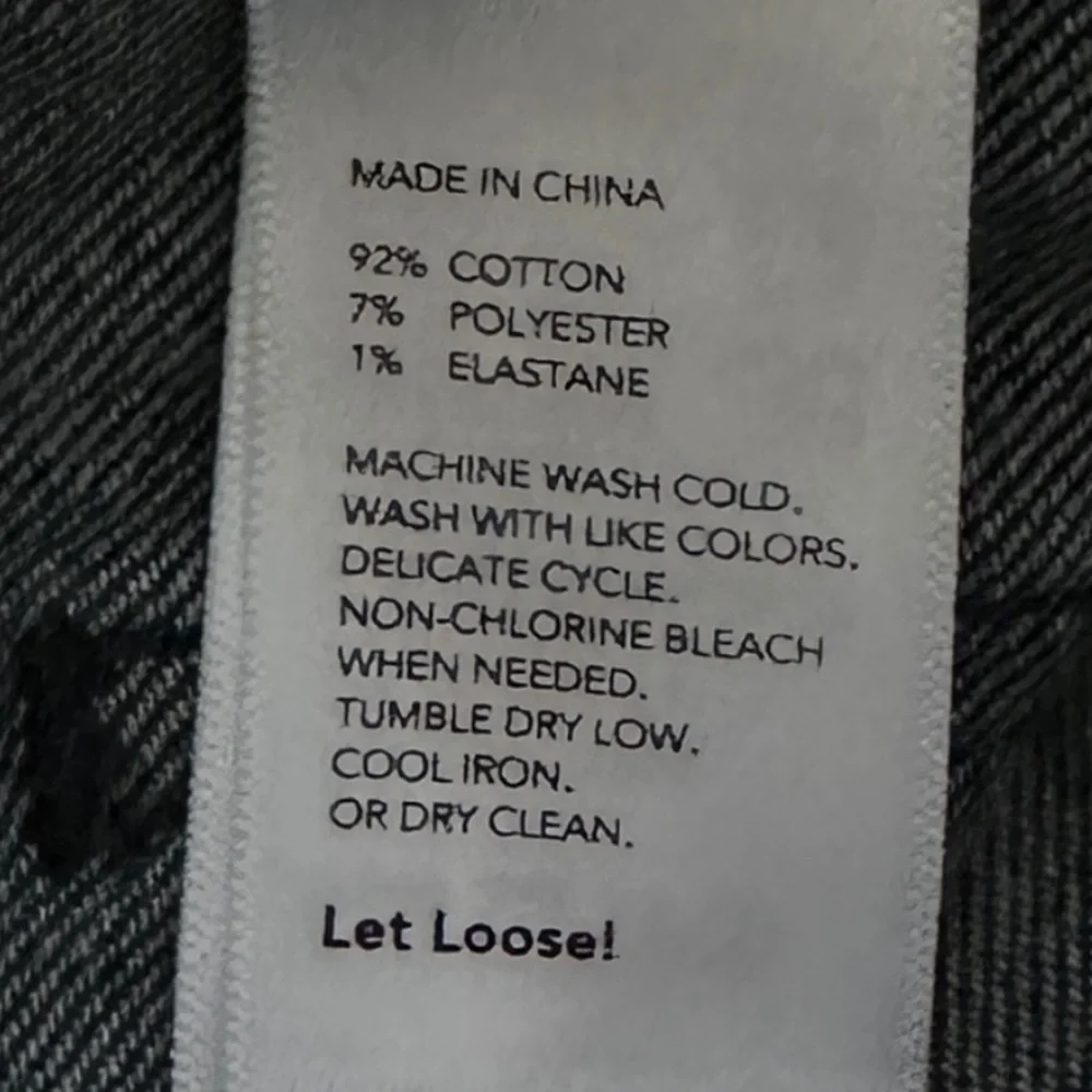 Kate Spade Saturday Straight Leg Jeans Dark Wash Women’s size 28